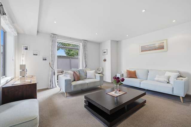 1 Henley Green Northwood_3