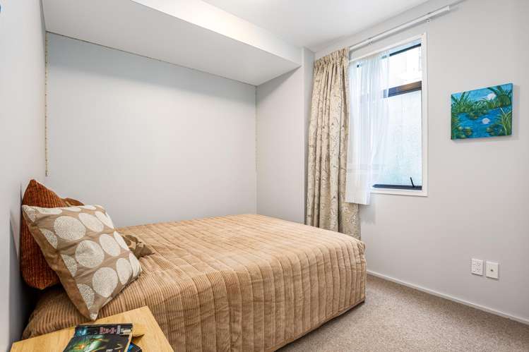 2/7 Hanson Street Mount Cook_7