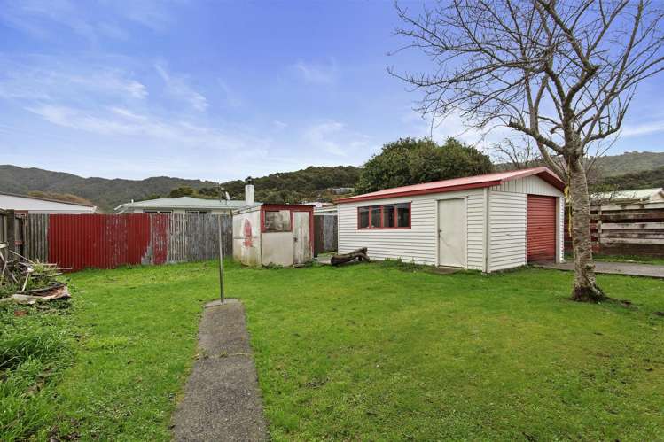 3 Kerepehi Grove Wainuiomata_13