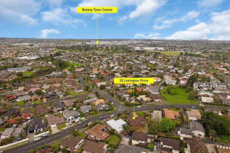 25 Lexington Drive Botany Downs_27