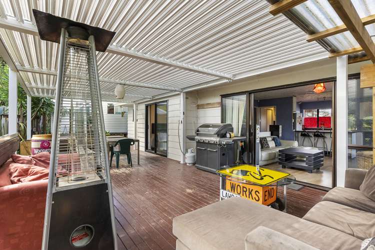 22 Alidade Place Massey_19