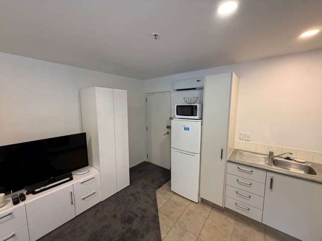2/5H Whitaker Place Grafton_3