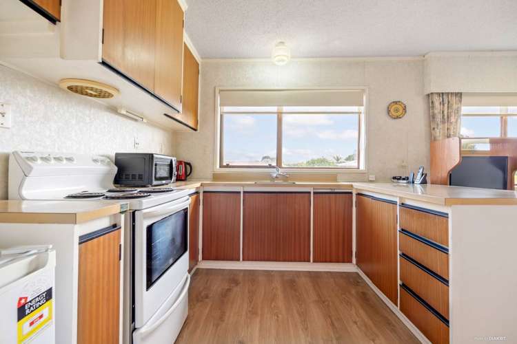 1/50 Luton Avenue Sunnyhills_8