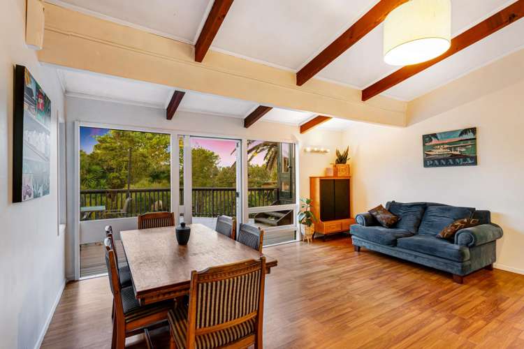 257 Golf Road Titirangi_9