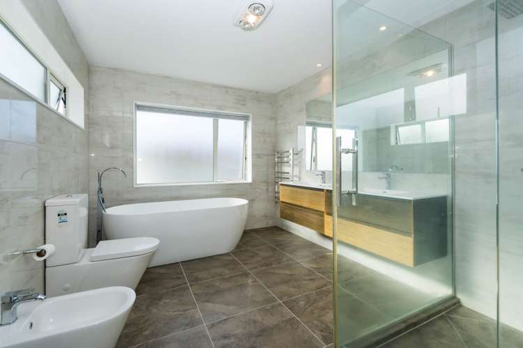 5 Lyttelton Avenue Forrest Hill_9