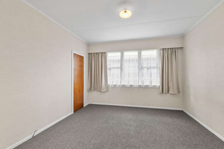 24 Carlisle Street Levin_11
