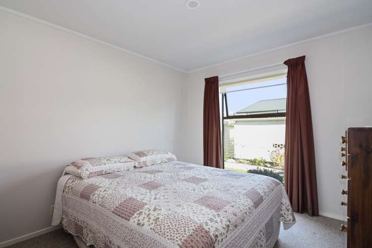 1/6 Hobhouse Street Stoke_6