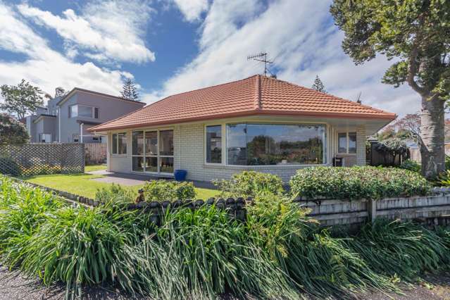 Premium waterfront retreat!