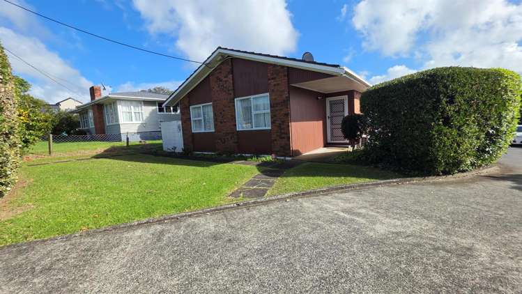 69A Titirangi Road New Lynn_9
