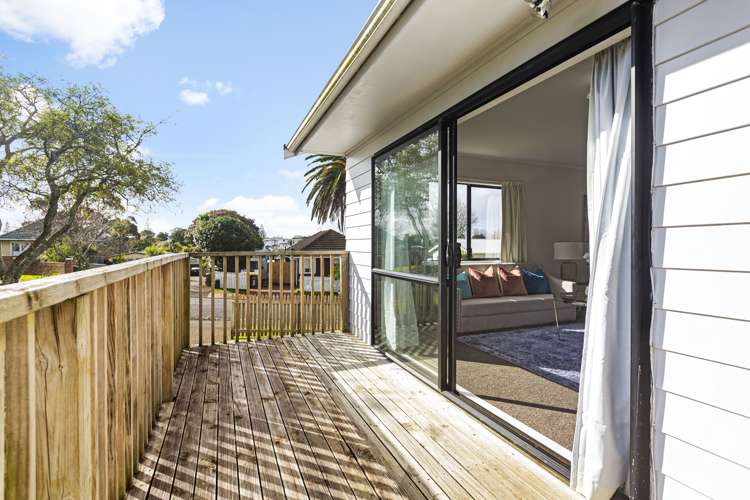 2 Beaufield Lane Te Atatu Peninsula_13