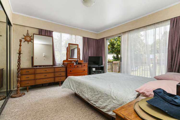 44 Colwill Road Massey_11