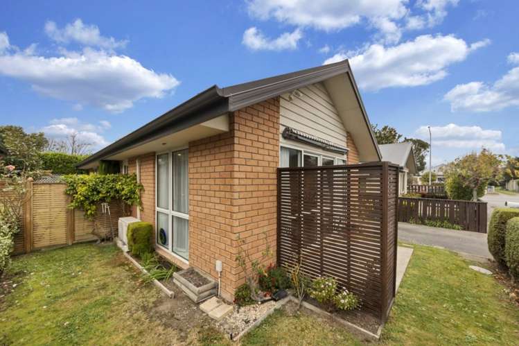 20 Woodham Courts Linwood_23