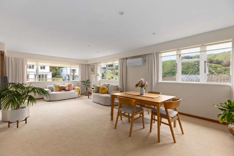 19 Robertson Street Owhiro Bay_3