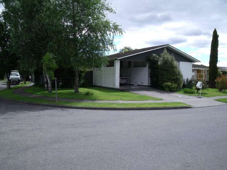 24 Burden Street Redwoodtown_13