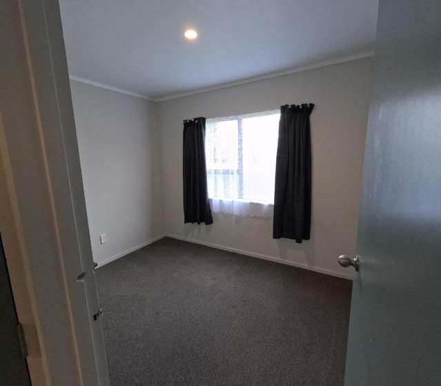 12 Redwood Drive 2124_2