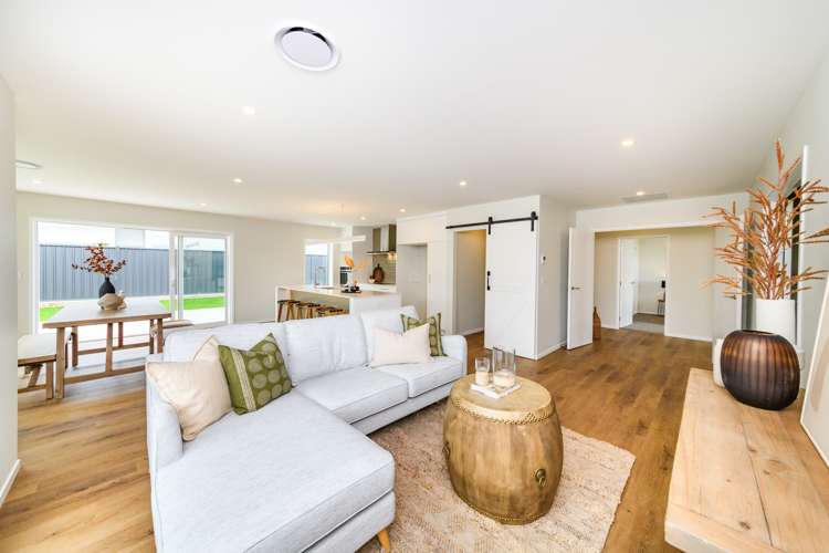 6 Roots Street East Feilding_7