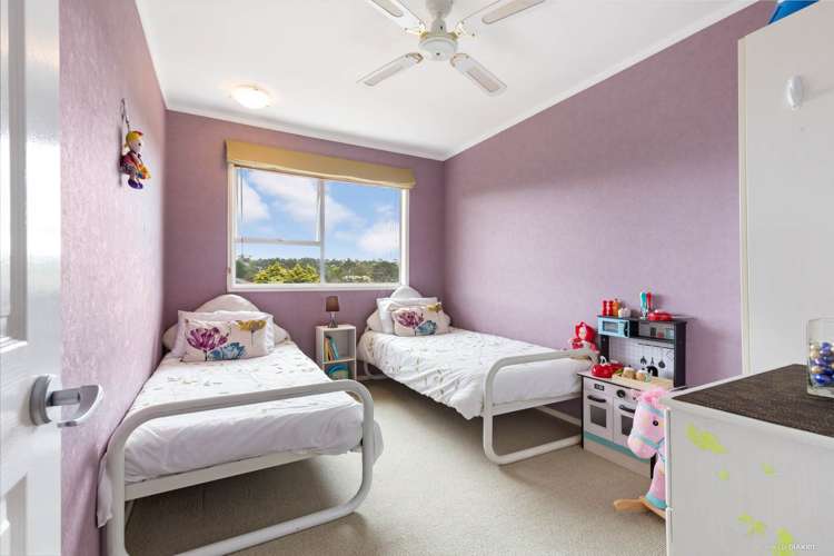 4 Onedin Place Titirangi_11