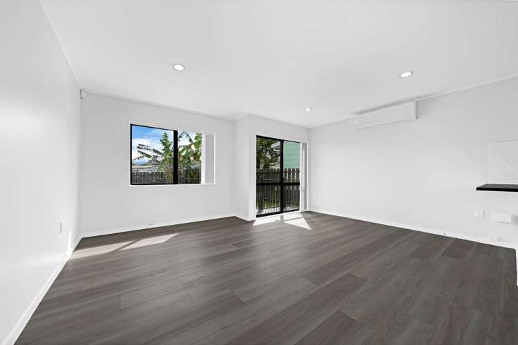 16A Hatherley Place Clendon Park_9