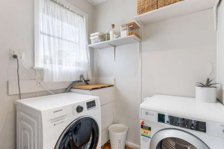 44 Kokiri Crescent Waitangirua_10