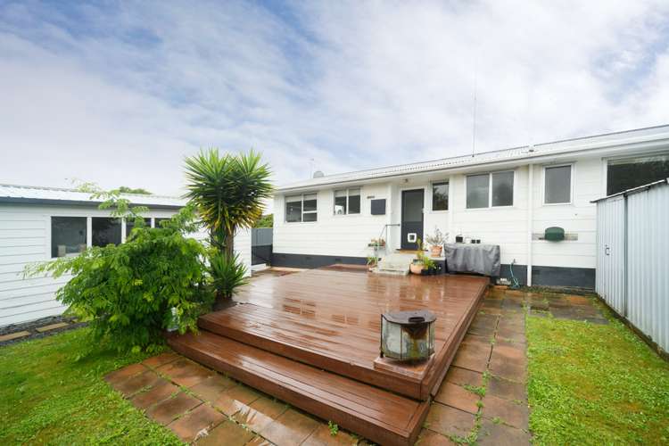 29 Ferndale Place Feilding_17