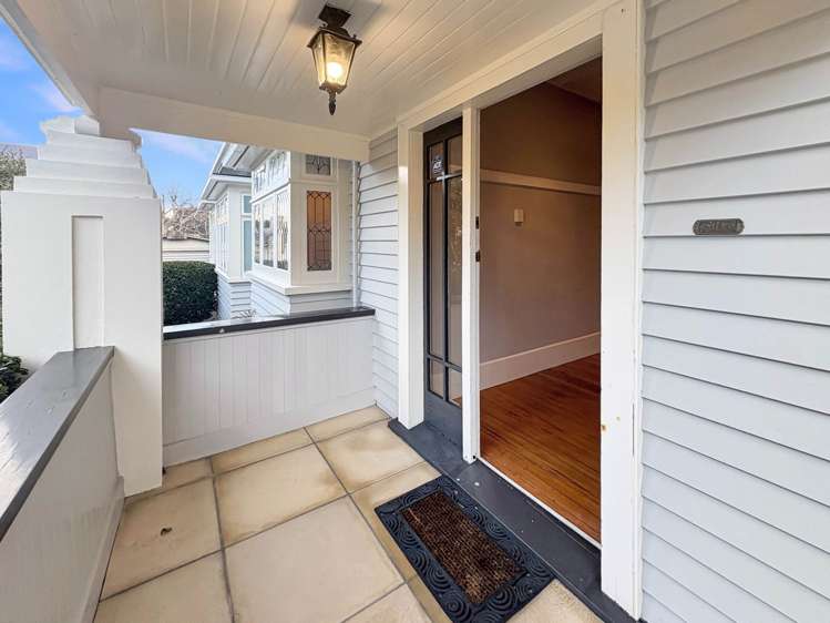 24 Hollywood Avenue Epsom_2
