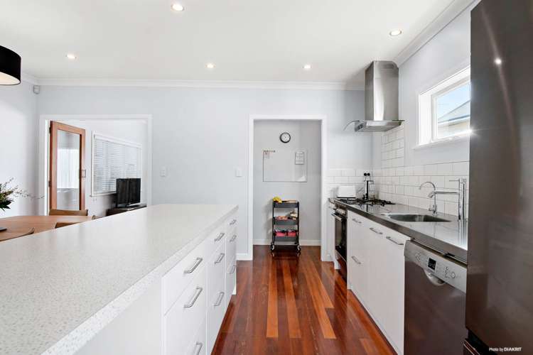 24 Roslyn Road Mount Wellington_6