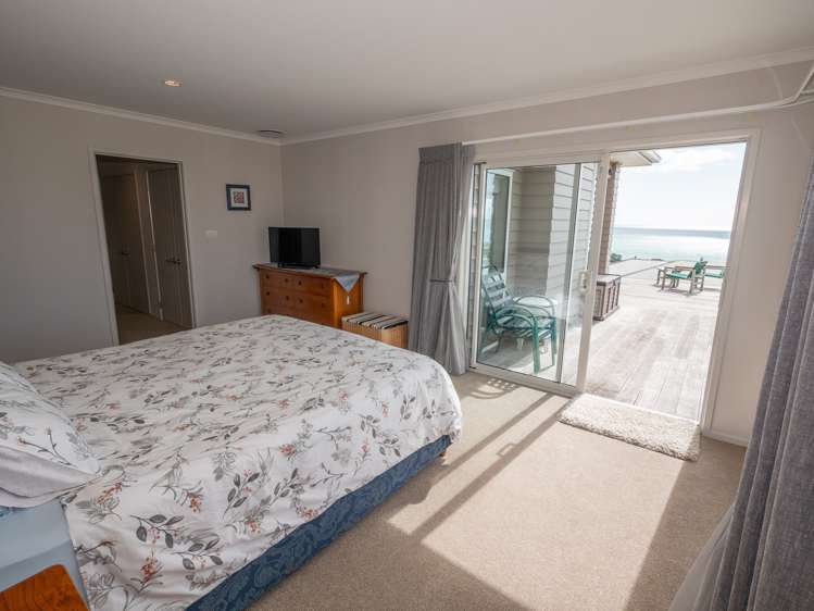 6 Christine Drive Coopers Beach_15