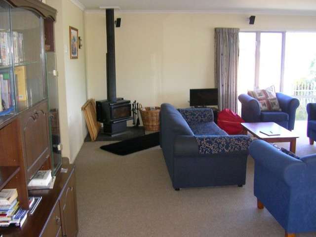 2185 Arnold Valley Road Moana_2