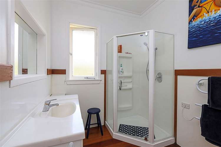 116 Lyndhurst Road Frimley_11