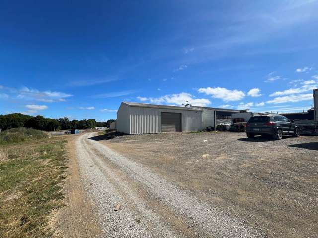 CENTRALLY LOCATED 80M² SHED + YARD