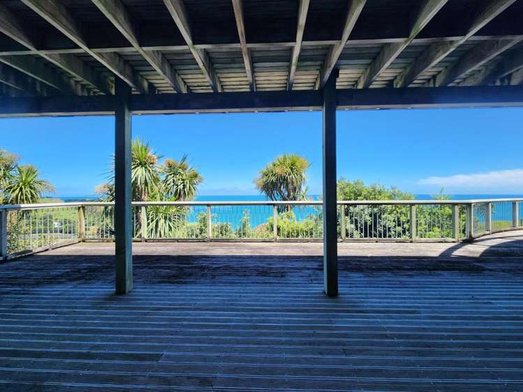 2/8 White Cliff Bay Urenui_23