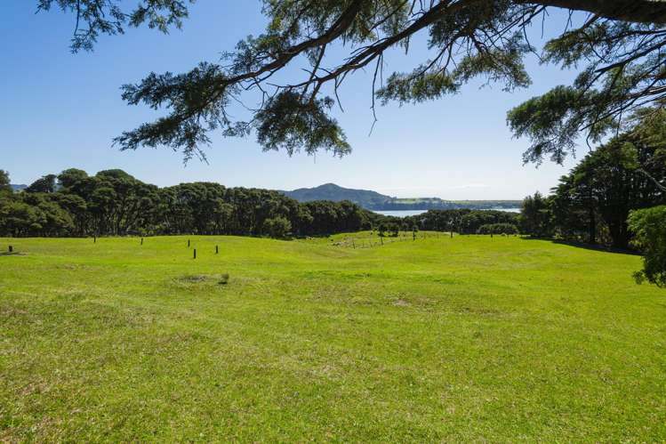 5114 Te Araroa Road Hicks Bay_7