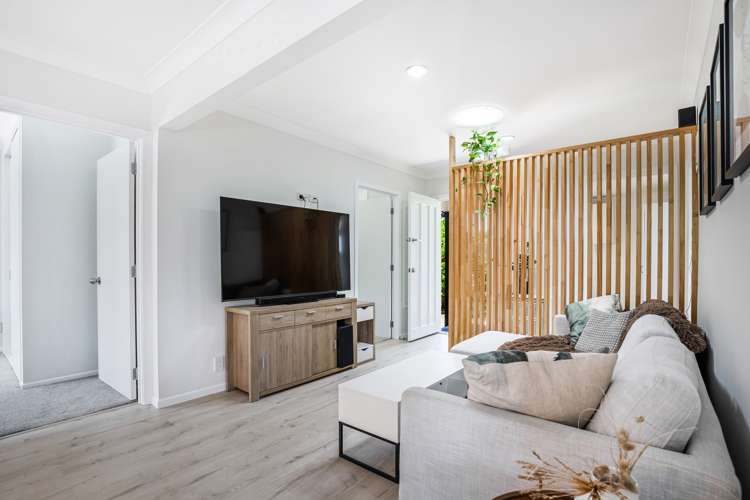 1b Titoki Street Te Atatu Peninsula_11