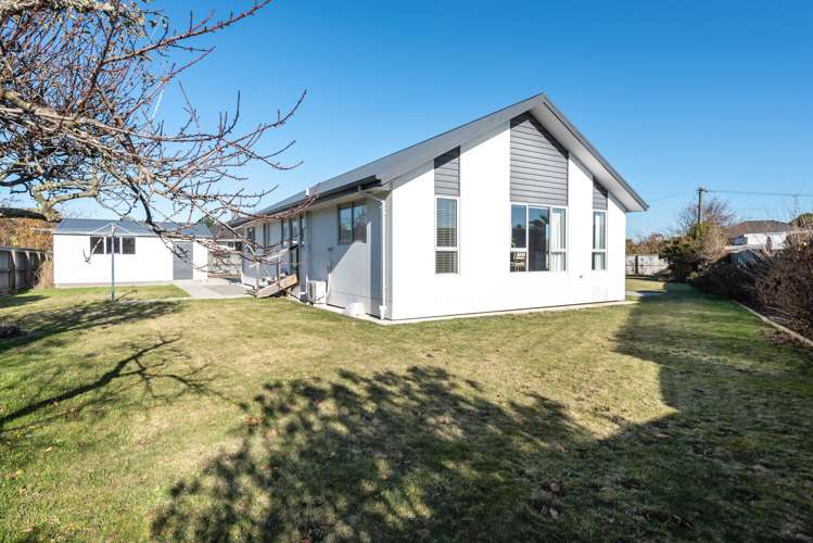 27 Landy Street Dallington_14