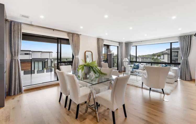 45 Armstrong Farm Drive East Tamaki Heights_16