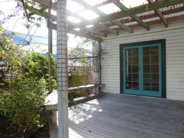 32 Kingswood Street Takaro_6