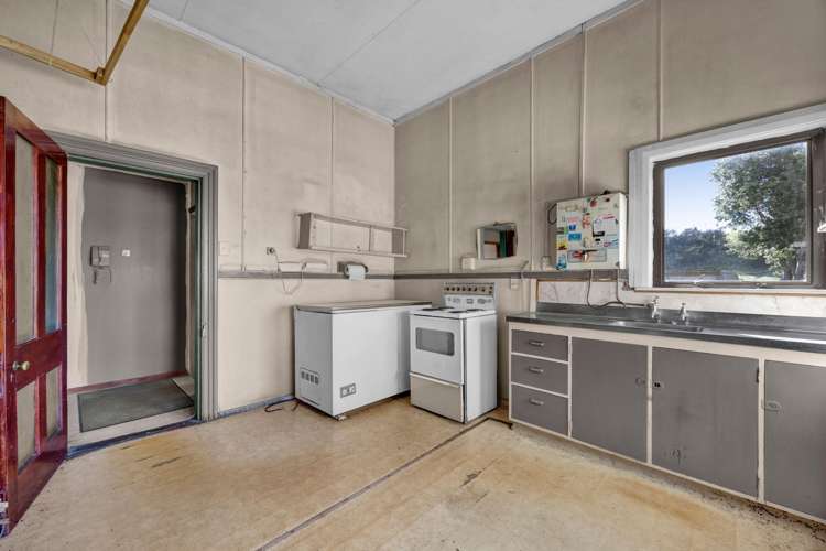 19 Portland Quay Patea_3