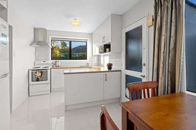 6/172A Harewood Road_4