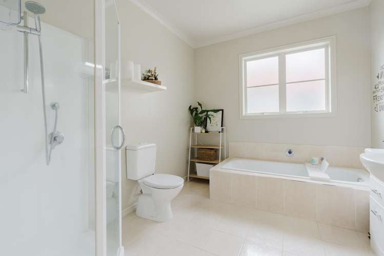 55 Plunket Terrace Hamilton East_15