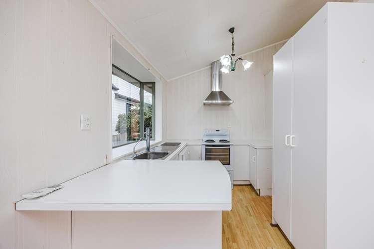 2/289 Blockhouse Bay Road Avondale_7