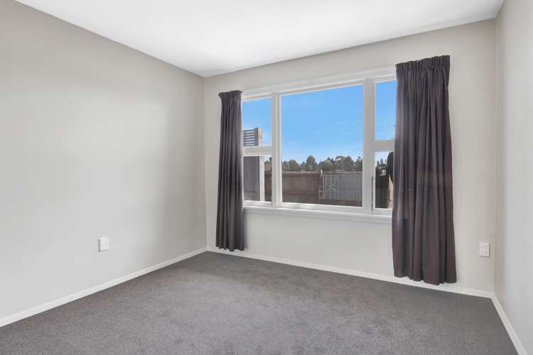 9 Russley Road Russley_9