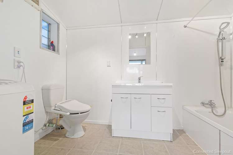 34 Bentley Street Russley_15