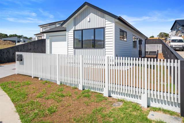 52 Whakairo Crescent Gulf Harbour_2