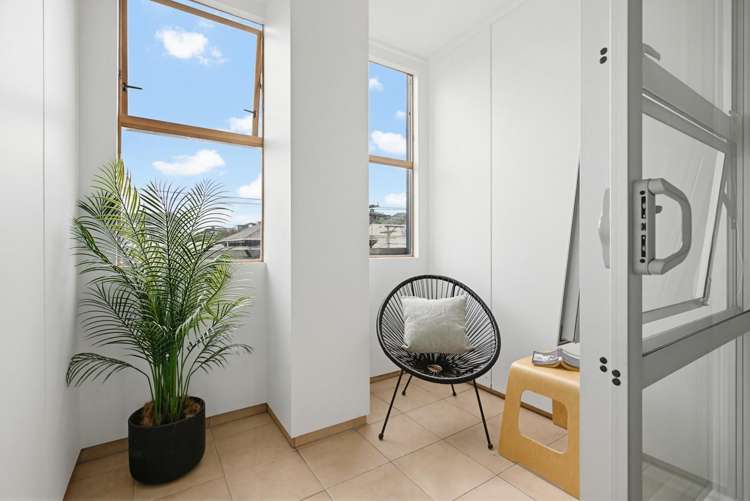 102/42 Constable Street Newtown_4