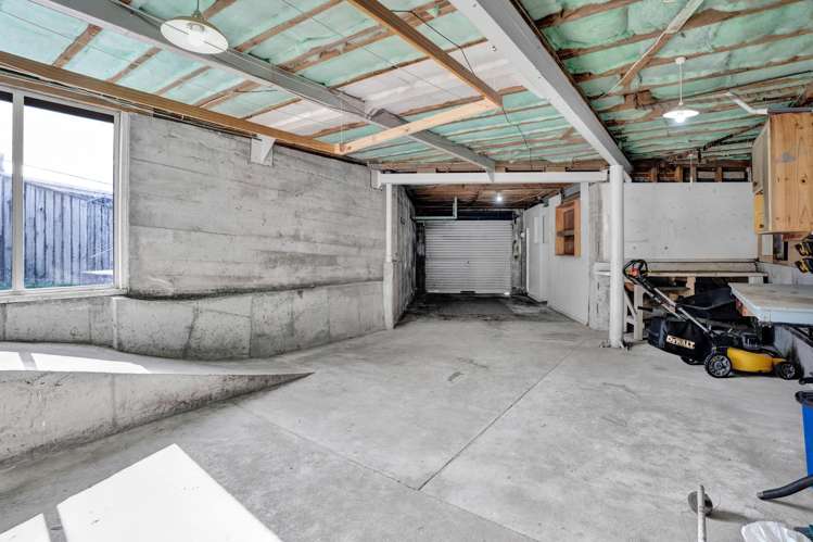 182 Ngamotu Road Spotswood_21