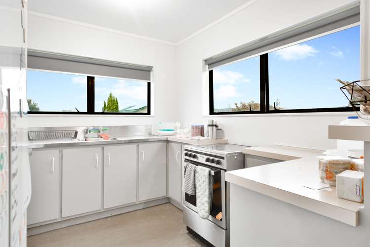 50 Odlin Crescent Nawton_4