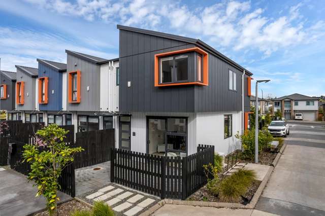BEST VALUE 3 BED IN FLAT BUSH