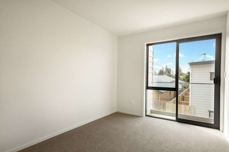 3/206 Old Farm Road Hamilton East_4