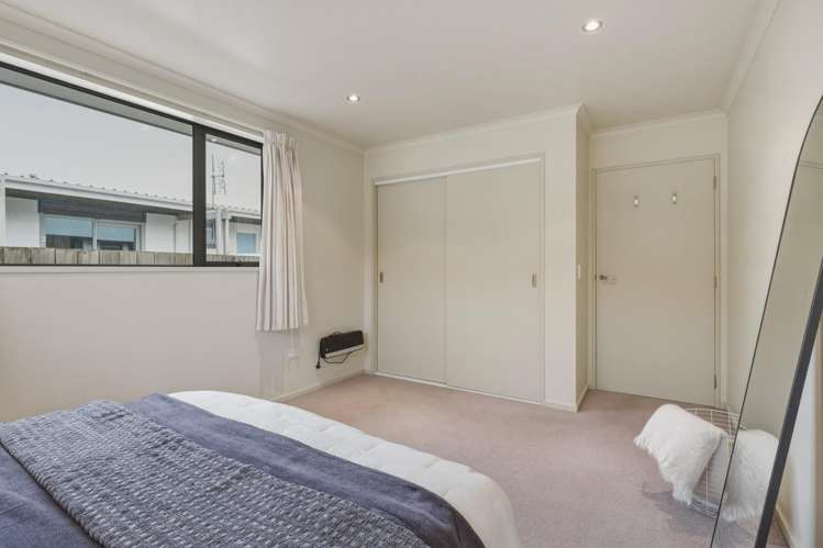 251A Oxford Street South Dunedin_11