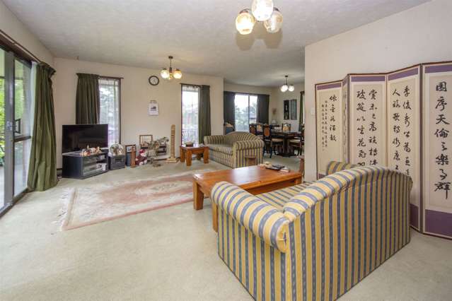 41 Karnak Crescent Russley_3